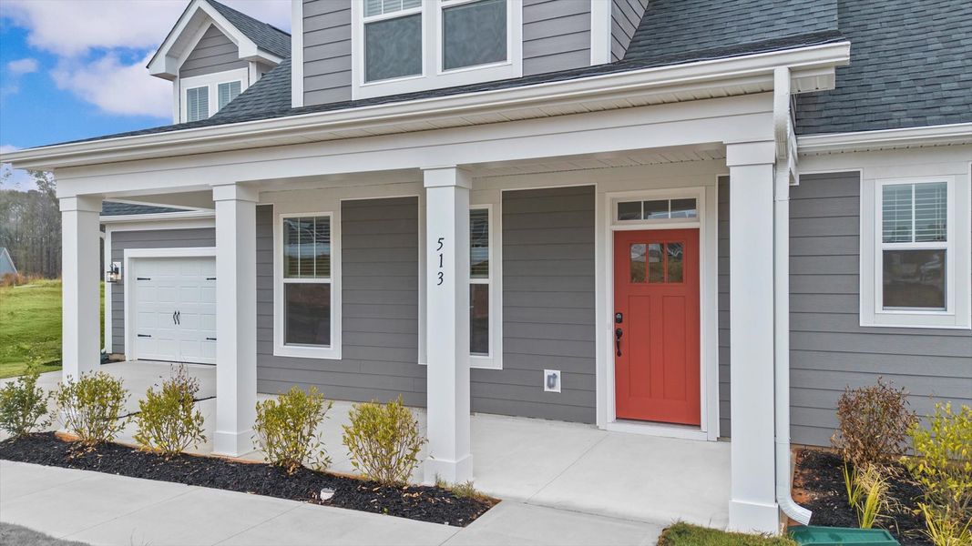 Exceptional home with tasteful exterior finishes and a thoughtfully designed façade Exceptional home with tasteful exterior finishes and a thoughtfully designed façade