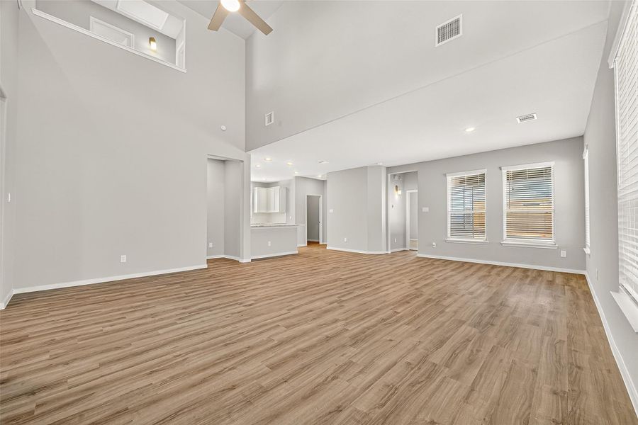 Spacious, unfurnished interior of a new home in Sunterra, Katy (Image 16). Spacious, unfurnished interior of a new home in Sunterra, Katy (Image 16).