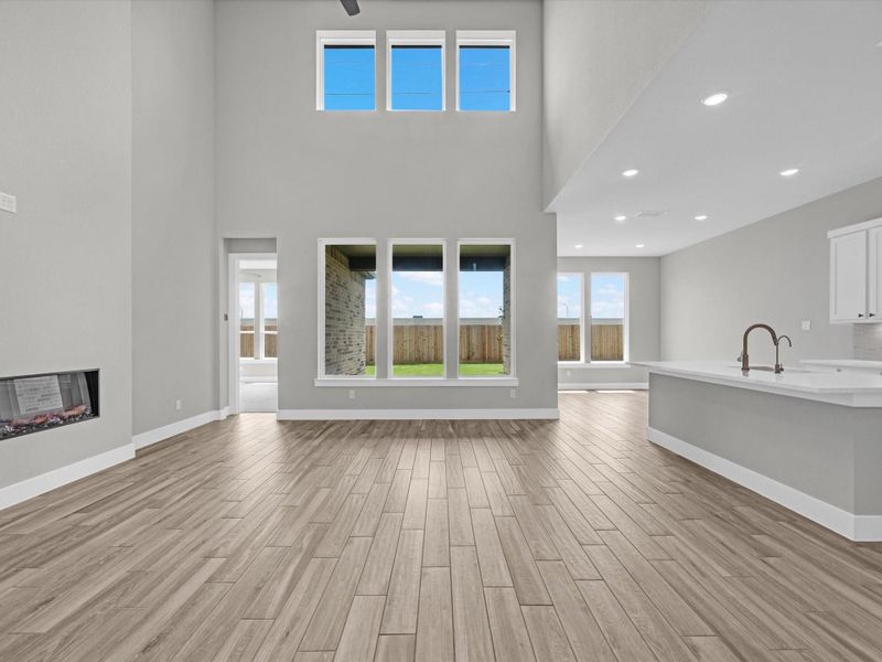 Spacious, unfurnished interior of a new home in Pecan Ridge, Fulshear (Image 17). Spacious, unfurnished interior of a new home in Pecan Ridge, Fulshear (Image 17).