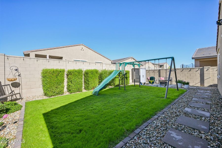 21-print-W Country Club Trl-S2511-034