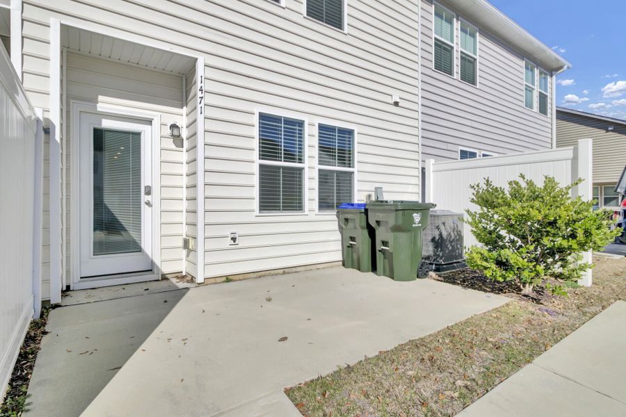 Exterior details and patio area of a home in , Summerville (Image 21).