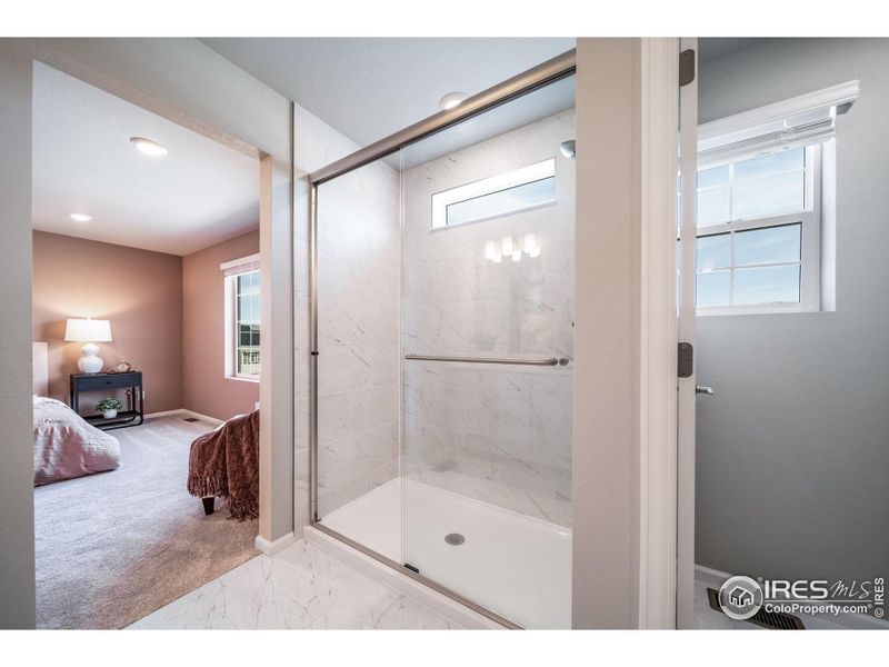 Furnished interior view inside a new home in Thompson River Ranch, Johnstown (Image 32).