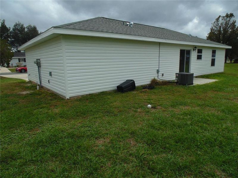 Exterior details and patio area of a home in , Ocala (Image 16).