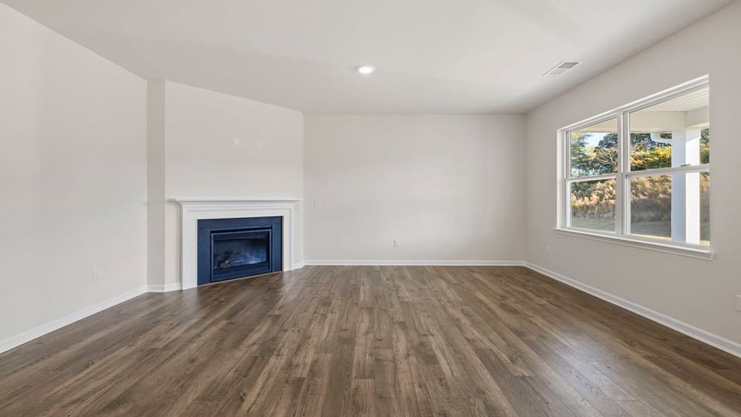 Spacious, unfurnished interior of a new home in Bentley Park, Greenwood (Image 18). Spacious, unfurnished interior of a new home in Bentley Park, Greenwood (Image 18).