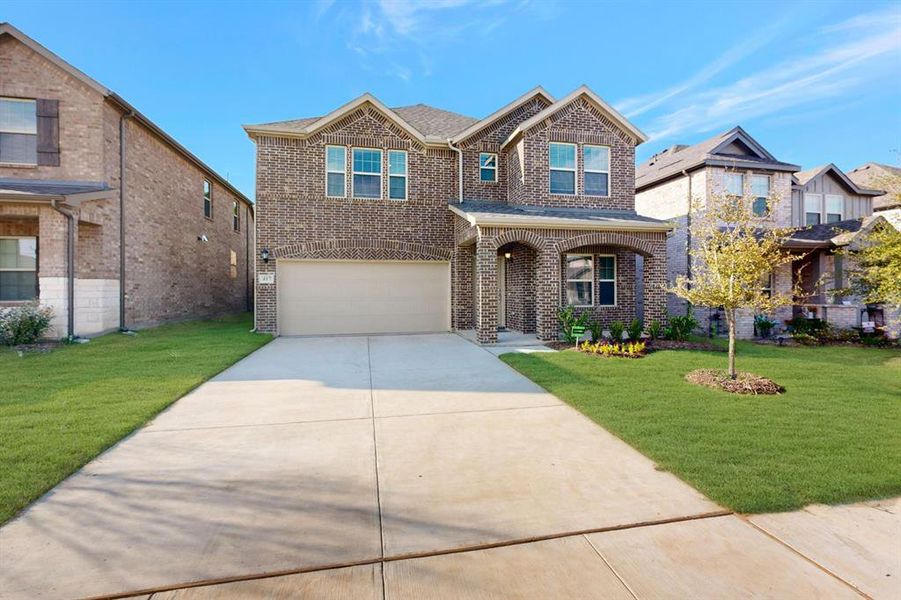 Exterior details and patio area of a home in Forest Park, Princeton (Image 4). Exterior details and patio area of a home in Forest Park, Princeton (Image 4).
