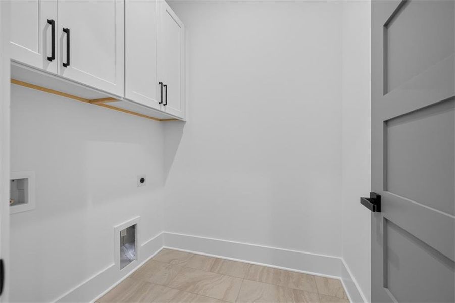 Spacious, unfurnished interior of a new home in , Jefferson (Image 73).