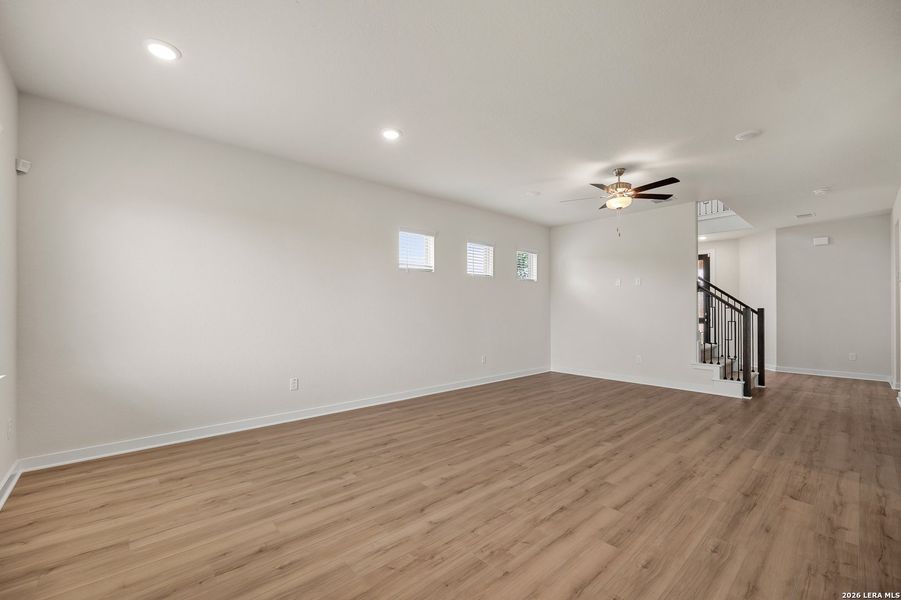 Spacious, unfurnished interior of a new home in Trilogy Grove, San Antonio (Image 12).
