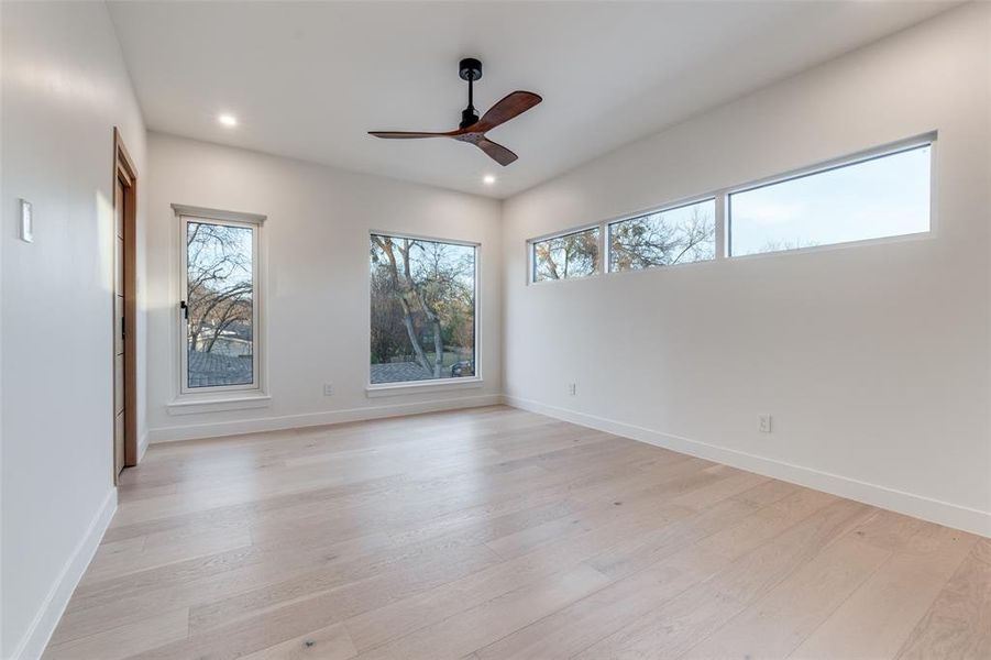 Spacious, unfurnished interior of a new home in , Dallas (Image 21).