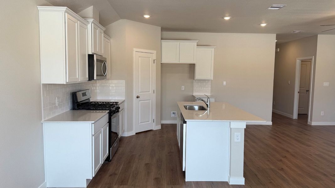 Furnished interior view inside a new home in Kokomo, Rockport (Image 5).