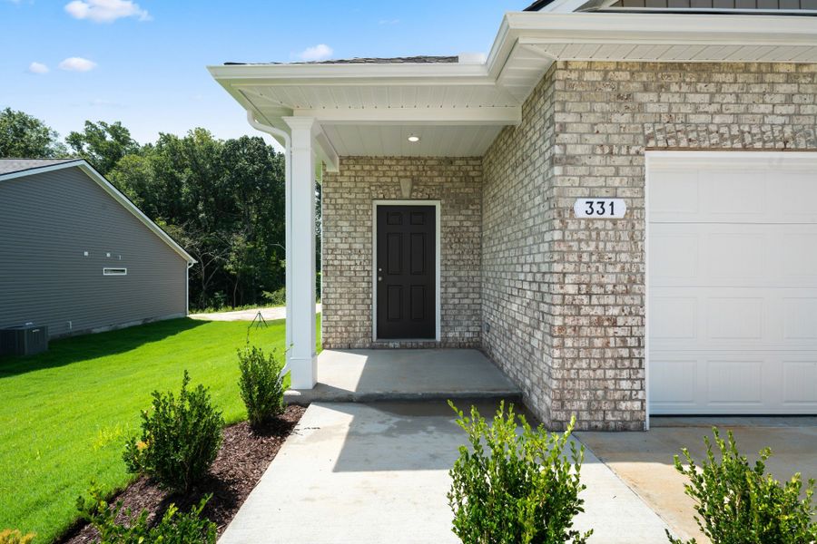Exterior details and patio area of a home in Jackson Hills, Clarksville (Image 3).