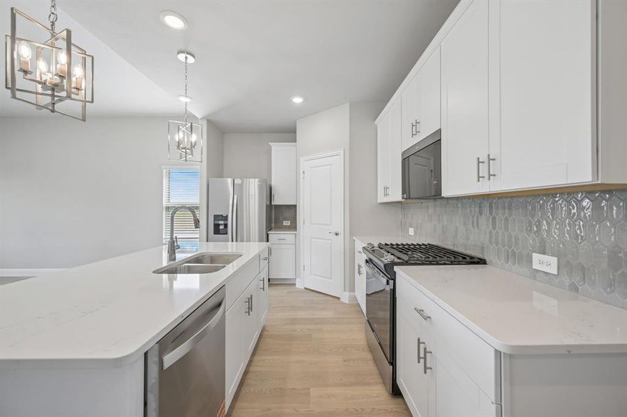 Furnished interior view inside a new home in Lakehaven - Signature Series, Farmersville (Image 8).
