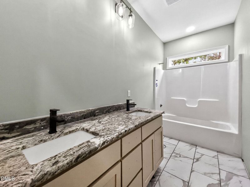 41-web-or-mls-81-pond-view-ct