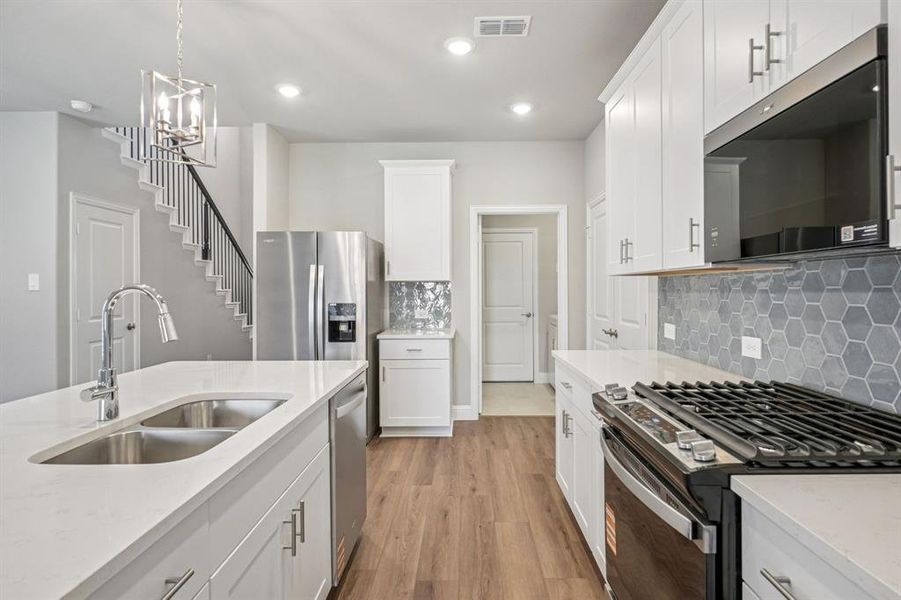 Photo is not of the actual home, but is an inspirational photo of builder’s model home and may depict options, furnishings, and/or decorator features that are not included. Photo is not of the actual home, but is an inspirational photo of builder’s model home and may depict options, furnishings, and/or decorator features that are not included.