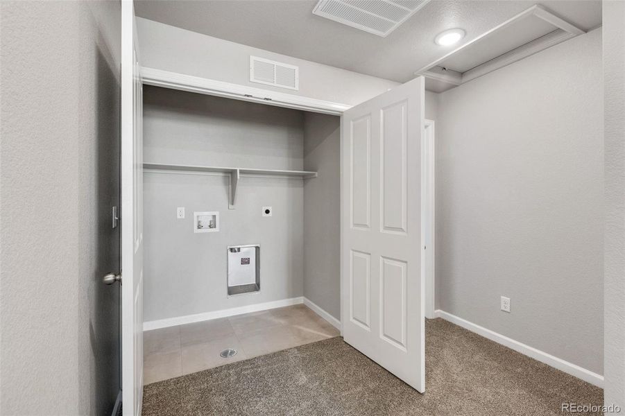 Furnished interior view inside a new home in Spring Valley, Longmont (Image 11).