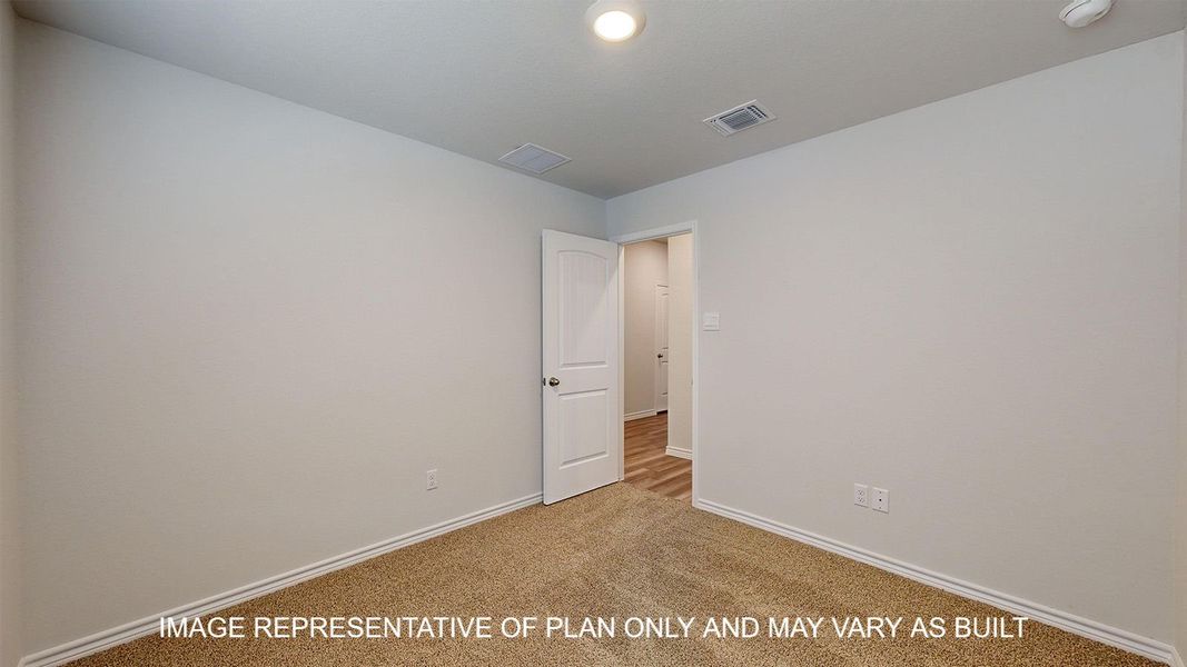 Spacious, unfurnished interior of a new home in Three Creeks - Colt Creek, Belton (Image 32).