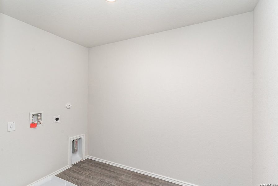 Spacious, unfurnished interior of a new home in Mission Del Lago, San Antonio (Image 22). Spacious, unfurnished interior of a new home in Mission Del Lago, San Antonio (Image 22).