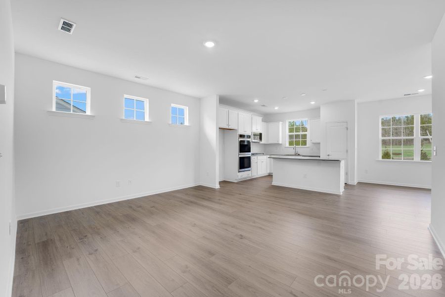 Spacious, unfurnished interior of a new home in Roselyn, Lancaster (Image 16). Spacious, unfurnished interior of a new home in Roselyn, Lancaster (Image 16).