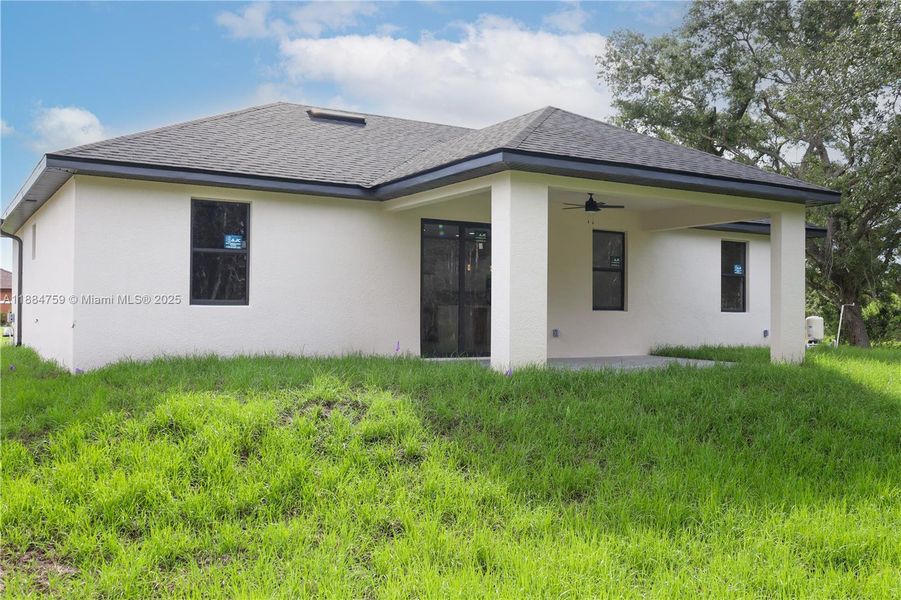Exterior details and patio area of a home in , Lehigh Acres (Image 14).