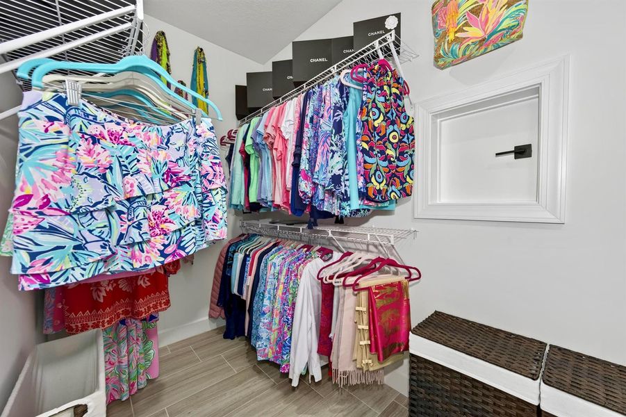 3862 431 MWalk-in Closet 3862 431 MWalk-in Closet