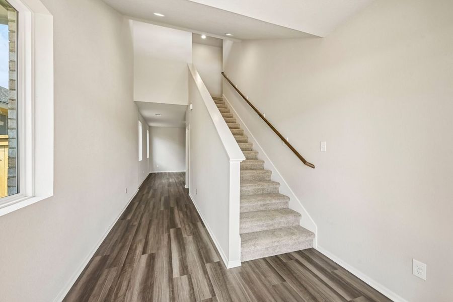 Spacious, unfurnished interior of a new home in Sorella, Tomball (Image 18).