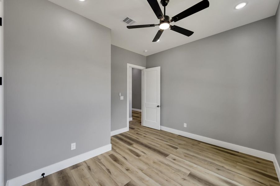 Spacious, unfurnished interior of a new home in , Montgomery (Image 44).