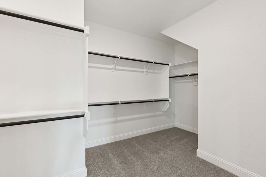 Spacious, unfurnished interior of a new home in Las Lomas, Forney (Image 17). Spacious, unfurnished interior of a new home in Las Lomas, Forney (Image 17).