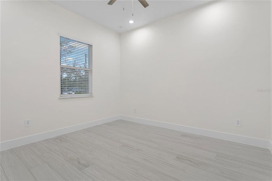 Spacious, unfurnished interior of a new home in , Eustis (Image 37).