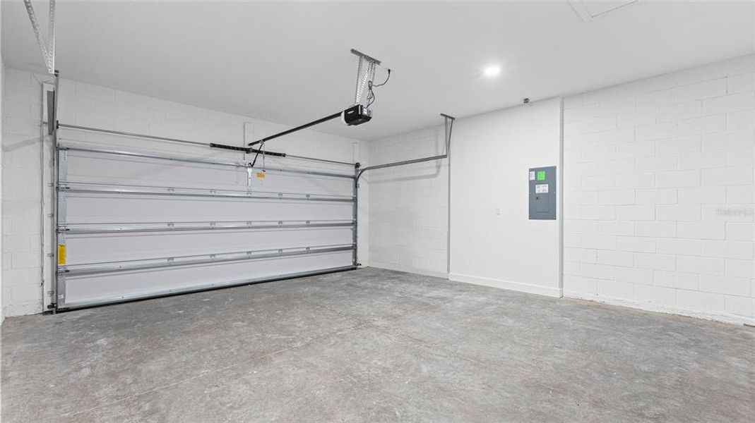 Spacious, unfurnished interior of a new home in Cresswind DeLand, Deland (Image 32). Spacious, unfurnished interior of a new home in Cresswind DeLand, Deland (Image 32).