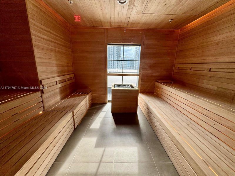 Spacious, unfurnished interior of a new home in , Miami (Image 14).