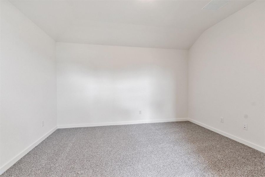 Spacious, unfurnished interior of a new home in Colony at Pinehurst, Pinehurst (Image 34).