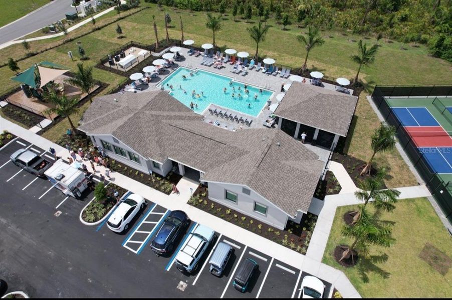 Community amenities in , Englewood (Image 30). Community amenities in , Englewood (Image 30).