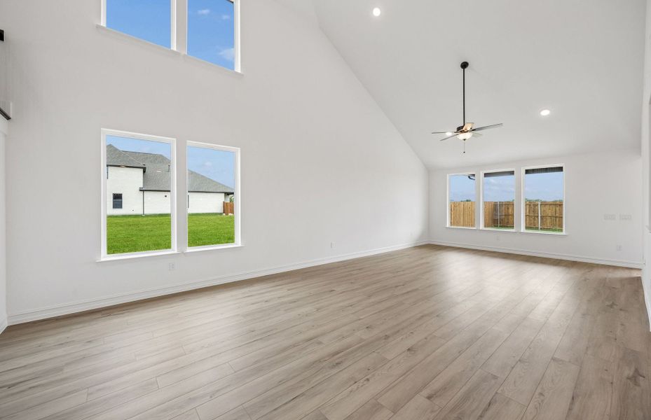 Spacious, unfurnished interior of a new home in Ribbonwood, Aubrey (Image 23). Spacious, unfurnished interior of a new home in Ribbonwood, Aubrey (Image 23).