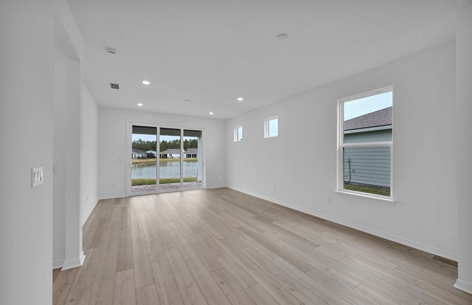 Spacious, unfurnished interior of a new home in Del Webb Wildlight, Wildlight (Image 17).