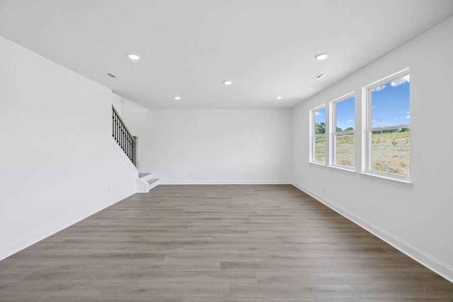 Spacious, unfurnished interior of a new home in Willow Landing, Mount Juliet (Image 31).
