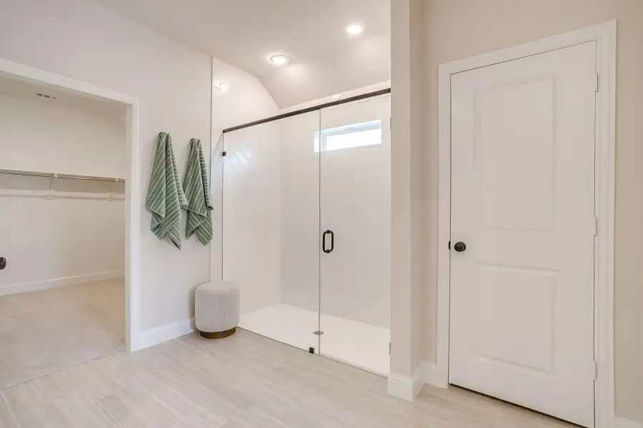 Furnished interior view inside a new home in Creekside, Royse City (Image 14).