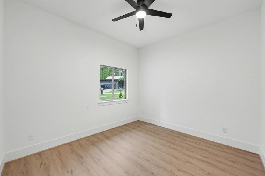 Spacious, unfurnished interior of a new home in , Willis (Image 34).