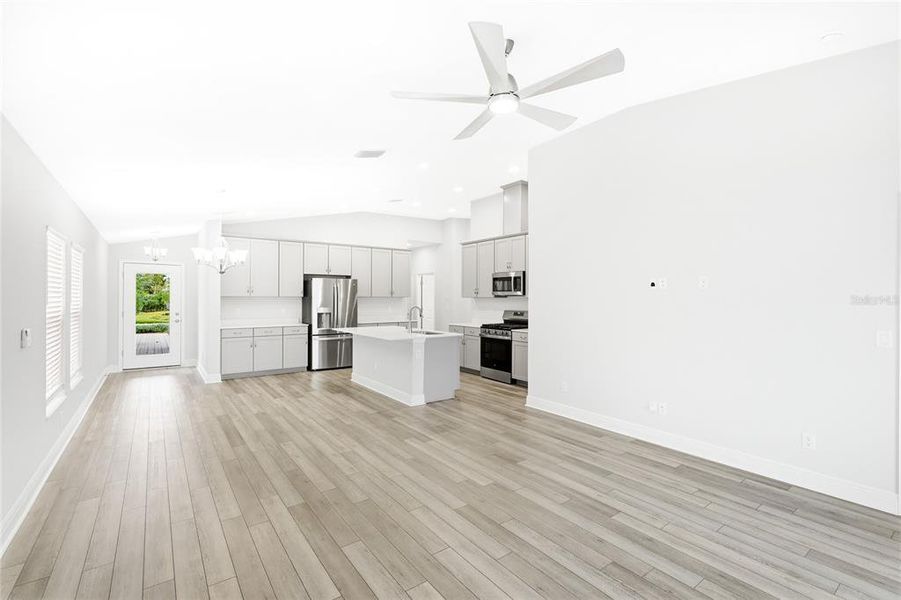 Spacious, unfurnished interior of a new home in Crosswind Point, Parrish (Image 15).