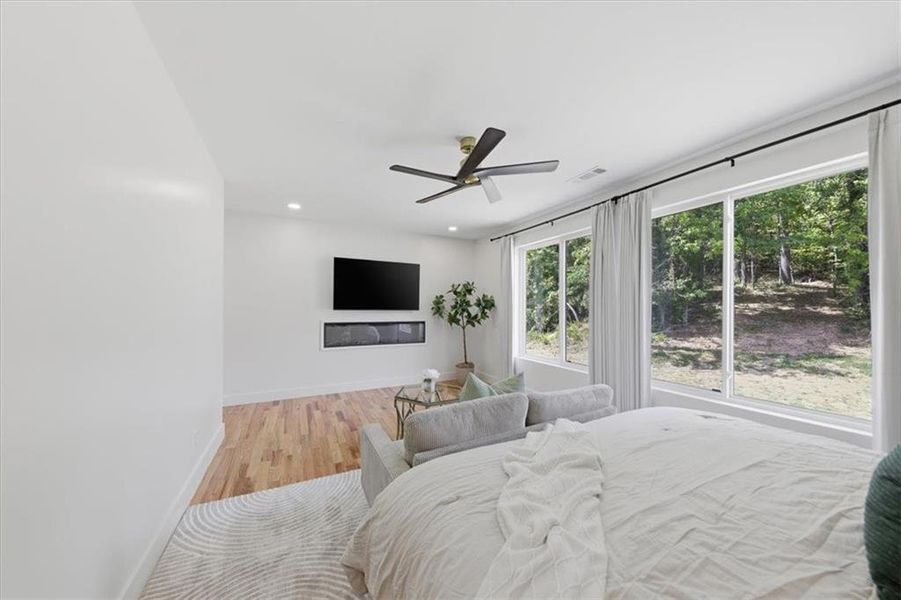Furnished interior view inside a new home in , Atlanta (Image 36).