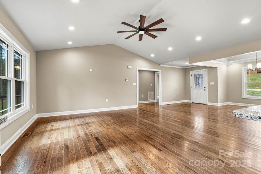 Focused Living Room w/Vaulted Ceiling View Focused Living Room w/Vaulted Ceiling View