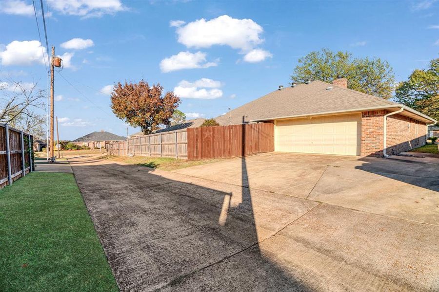 Exterior details and patio area of a home in , Paris (Image 19). Exterior details and patio area of a home in , Paris (Image 19).