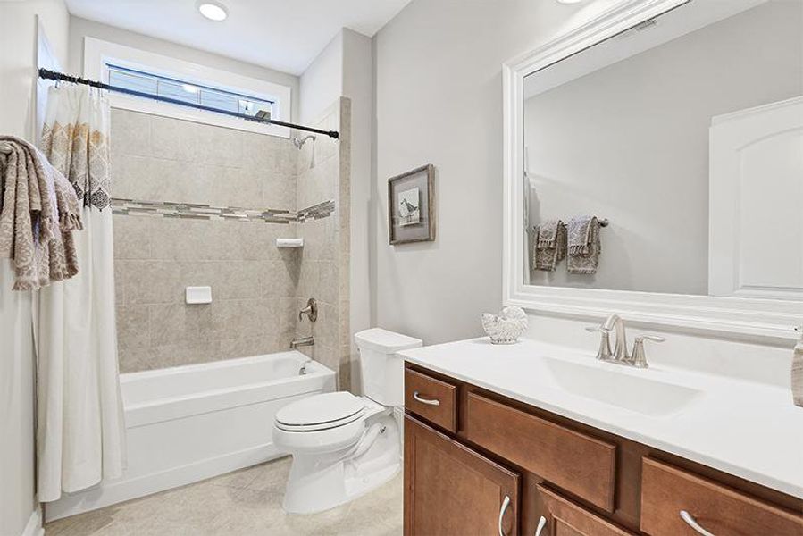 Grace Bay, Guest Bath