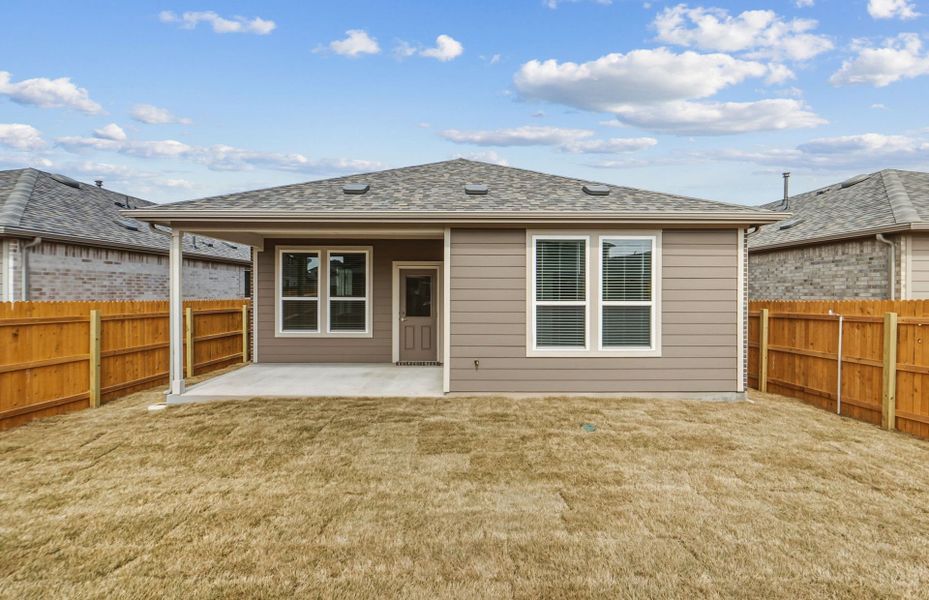 Exterior details and patio area of a home in Crosswinds, Kyle (Image 20).