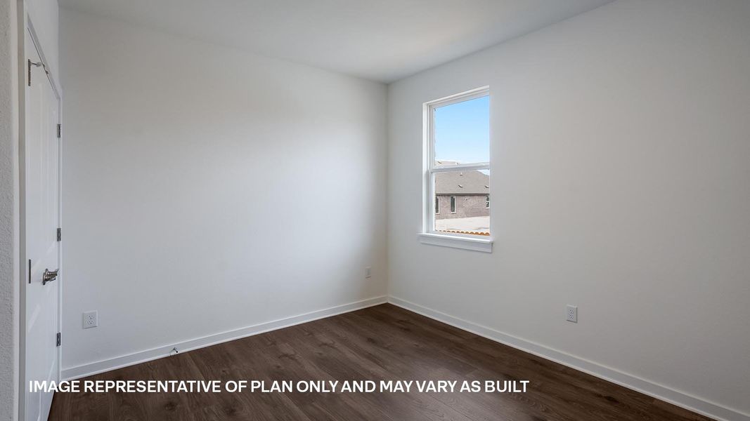Spacious, unfurnished interior of a new home in Rosenbusch Ranch, Leander (Image 18).