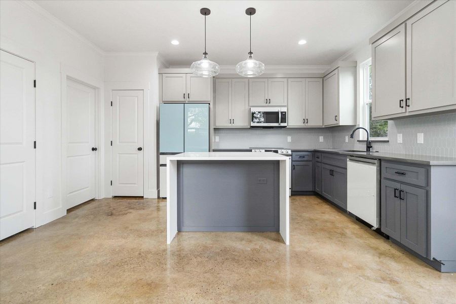 Image 35 of a home in .