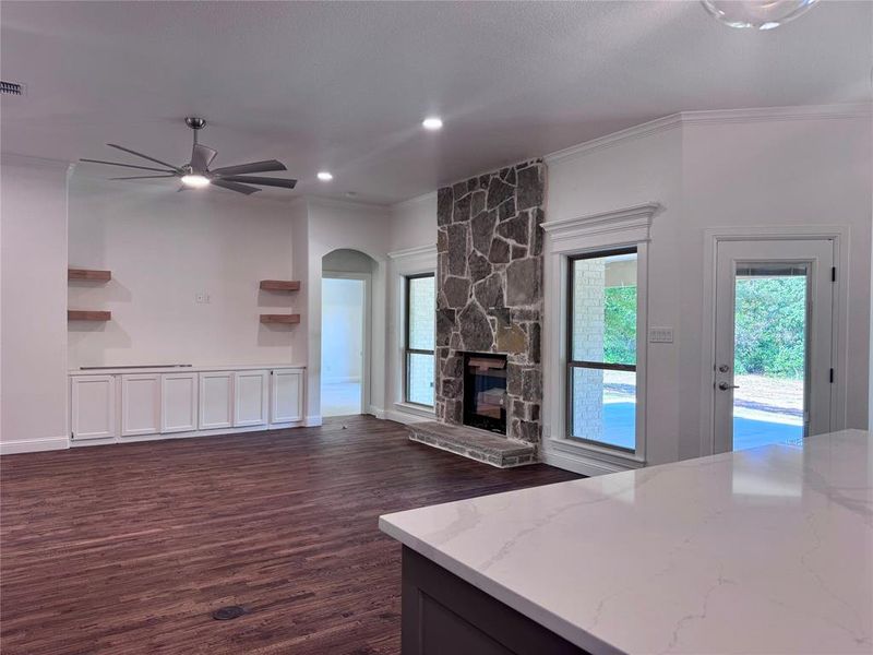 Spacious, unfurnished interior of a new home in , Weatherford (Image 33). Spacious, unfurnished interior of a new home in , Weatherford (Image 33).