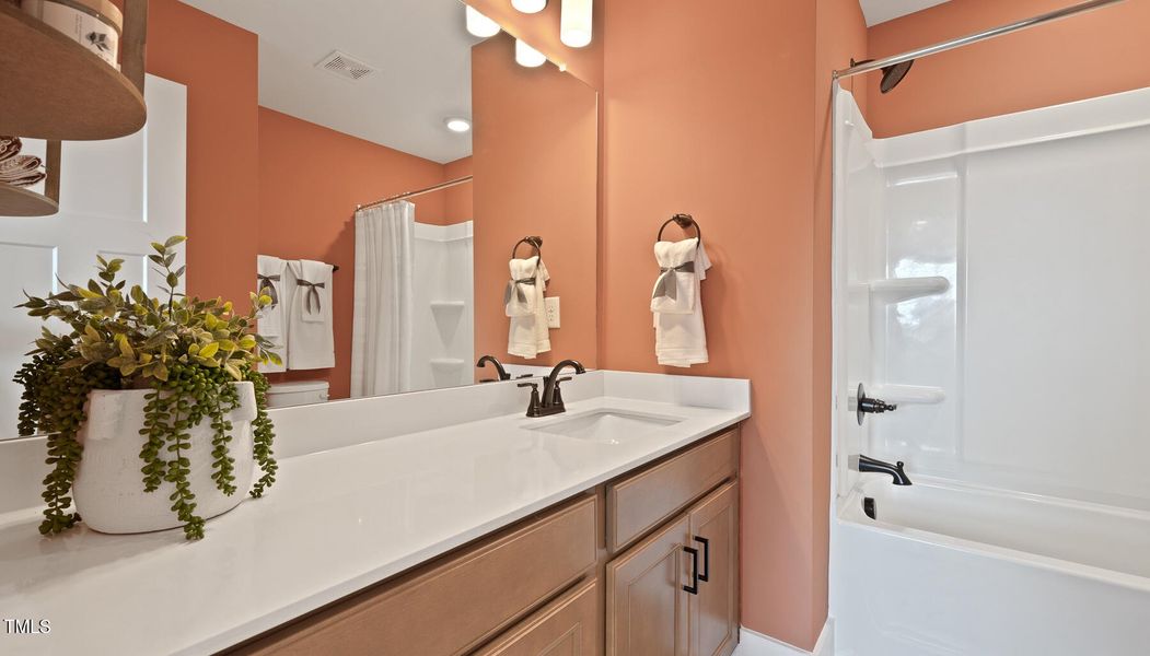 25 06-22-GREE-TrailsideAtDraytonMills-Ro