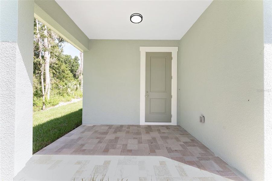 Spacious, unfurnished interior of a new home in , Belleview (Image 32).