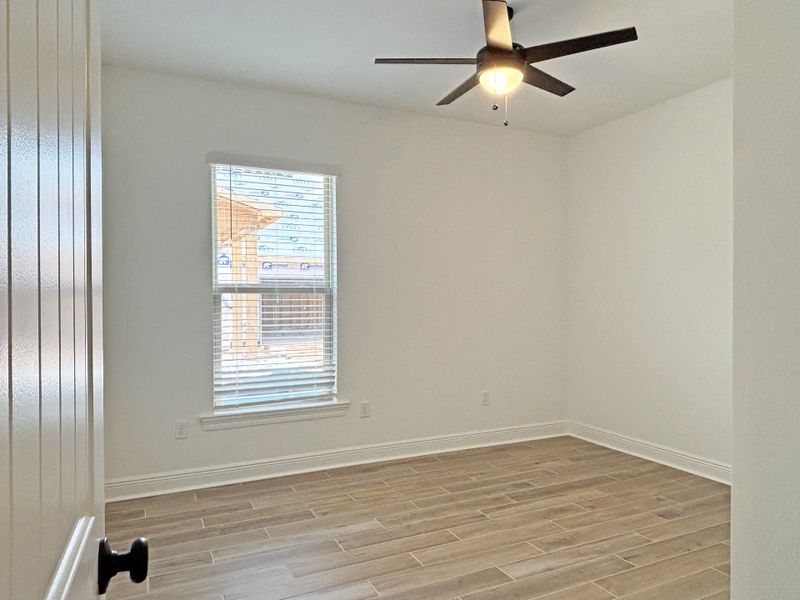 Spacious, unfurnished interior of a new home in Bird Song at Hammock Bay, Freeport (Image 19). Spacious, unfurnished interior of a new home in Bird Song at Hammock Bay, Freeport (Image 19).