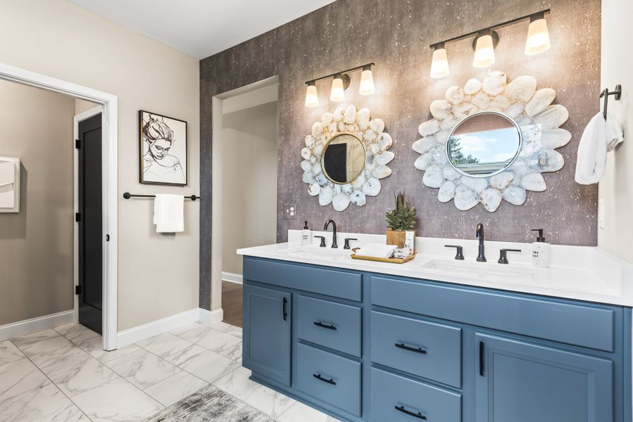 Representative furnished interior of a home built from the Maxwell by Fischer Homes in Easton Park, Dallas (Image 34).