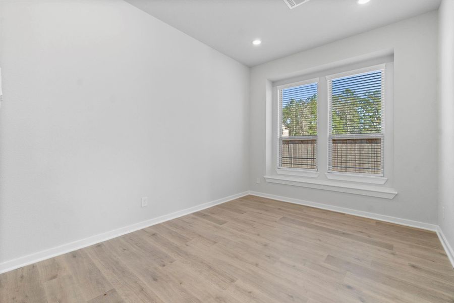 Spacious, unfurnished interior of a new home in , Montgomery (Image 14).